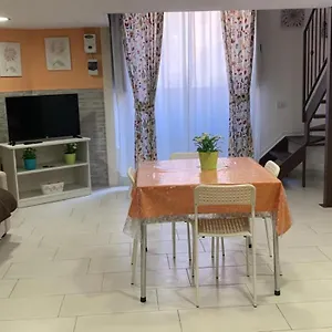  Сasa de vacaciones Casa Kitea Italia